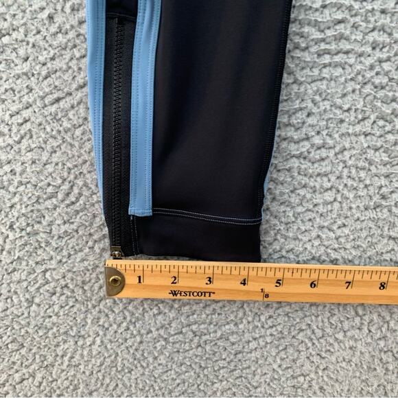 Lululemon Women's Zip the Line Mesh Running Crop 23” -  LW6ASPS  -  Size:  6 - Picture 14 of 16